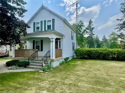 3245 ELGIN Street, Brooke-Alvinston, ON N0N 1A0