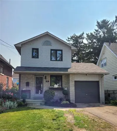 66 Smith Street, London East, On N5z 2c7