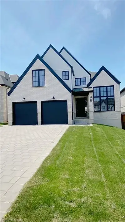 981 Riverbend Road, London South, On N6k 0j3