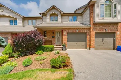 1100 Byron Baseline Road 33, London South, On N6k 4m3