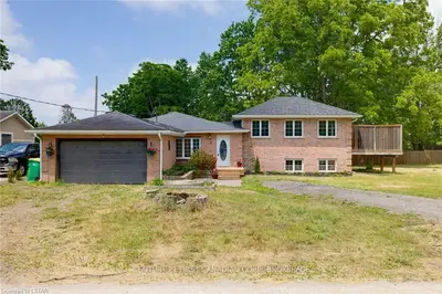3 Middlemiss Avenue, Southwest Middlesex, On N0l 1t0