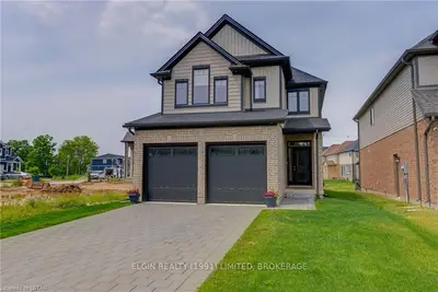 1725 Finley Crescent, London North, On N6g 0b4