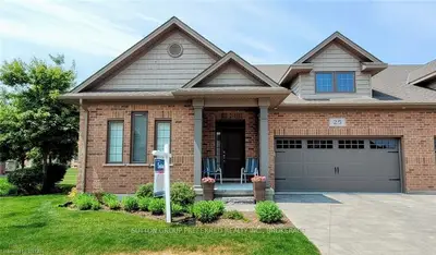 1800 Sumac Way 25, London South, On N6k 0g1