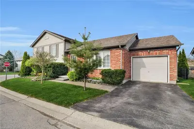 335 Lighthouse Road 44, London South, On N6m 1j8