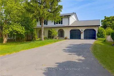 7 Beechmount Crescent, London South, On N6e 2j1