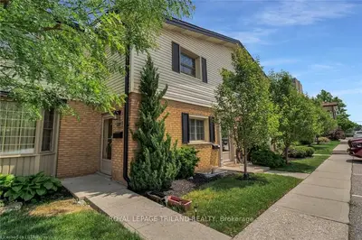 1187 Oxford Street W, London North, On N6h 1v6