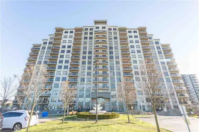 1030 Coronation Drive 910, London North, On N6g 0g5
