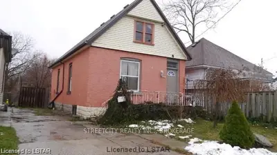 322 Eleanor Street, London East, On N5w 4c3