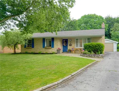 680 Algoma Place, London North, On N5x 1w6