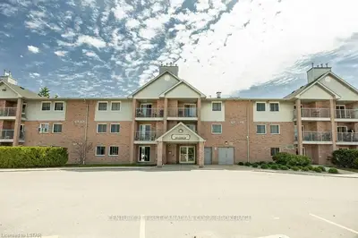 140 Conway Drive 28, London South, On N6e 3n2