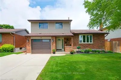 22 Finch Crescent, London South, On N6e 2e5
