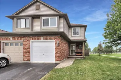 1369 Reardon Boulevard, London South, On N6m 1b4