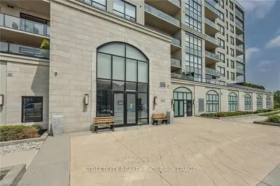 240 Villagewalk Boulevard 510, London North, On N6g 0p6