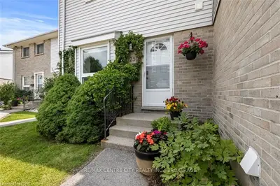 1786 Attawandaron Road 25, London North, On N6g 3n1