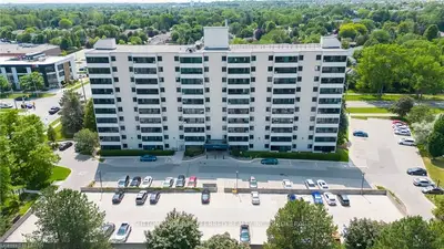 600 Grenfell Drive 403, London North, On N5x 2r8