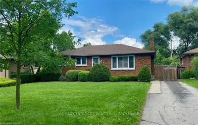 66 Laurentian Drive S, London East, On N5w 1n9