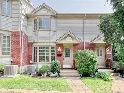 70 Chapman Court 82, London North, On N6g 4z4