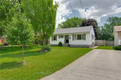 519 Creston Avenue, London South, On N6c 3a5