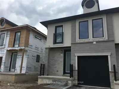 1870 Aldersbrook Gate 23, London North, On N6g 3x4