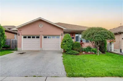 1817 Jalna Boulevard, London South, On N6e 3s6