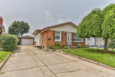 90 Ashbury Avenue, London South, On N6e 1t1