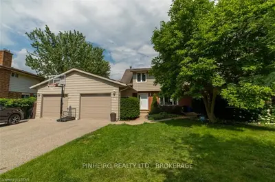 54 Cottonwood Crescent, London North, On N6g 2y8