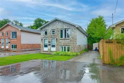 11 Connaught Avenue, London East, On N5y 3a4