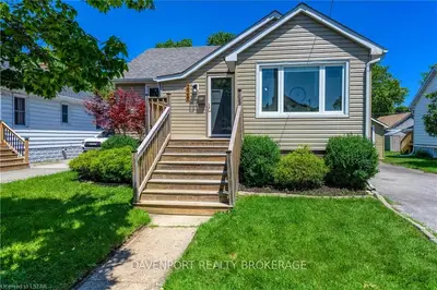 228 COBDEN Street, Sarnia, ON N7T 4A1