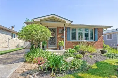 71 Harcroft Crescent, London South, On N6c 2z9