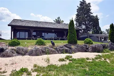 6508 WEST PARKWAY Drive, Lambton Shores, ON N0N 1J2