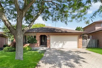 176 Chesham Place, London North, On N6g 3t7
