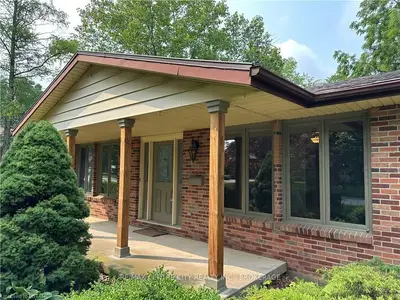1 WOODLAND Drive, Chatham-Kent, ON N0P 2C0