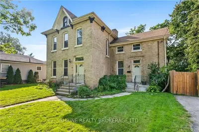 230 Grand Avenue, London South, On N6c 1m7