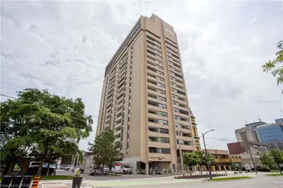 389 Dundas Street 2302, London East, On N6b 3l5