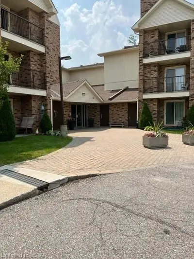 440 Wellington Street 214, St. Thomas, On N5r 5x5