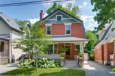 26 Renwick Avenue, London East, On N6a 3v2