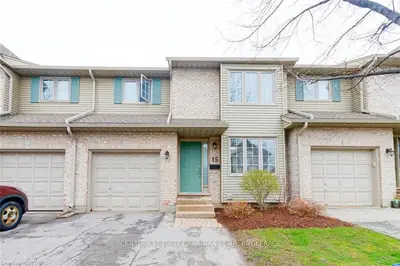410 Ambleside Drive 15, London North, On N6g 4y3
