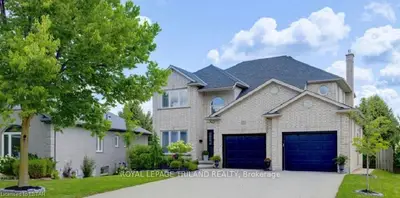188 Birchmount Street, London South, On N6k 4x8