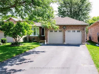 46 Trevor Place, London East, On N5v 4h3