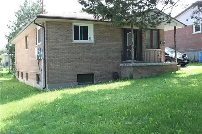 112 Appel Street, London East, On N5y 1r4