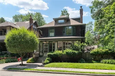 27 Erie Avenue, London South, On N6j 1h9