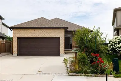 2614 Asima Drive, London South, On N6m 0b3