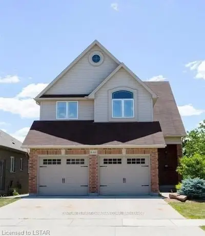 646 Clearwater Crescent, London North, On N5x 4j7