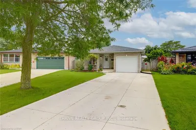 15 Koru Court, London South, On N6e 3h9