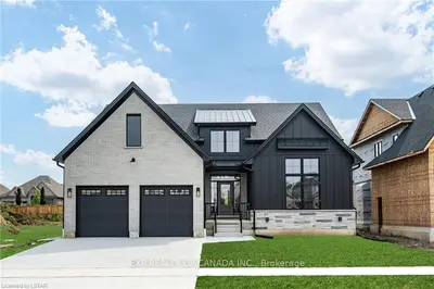 2068 Wickerson Road, London South, On N6k 4r6