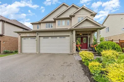 2200 Dogwood Crescent, London South, On N6k 5c6