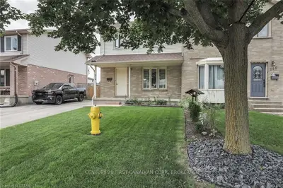 214 Martinet Avenue, London East, On N5v 4k2