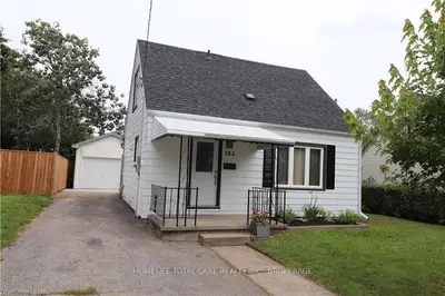 104 Pine Lawn Avenue, London East, On N5z 2r2