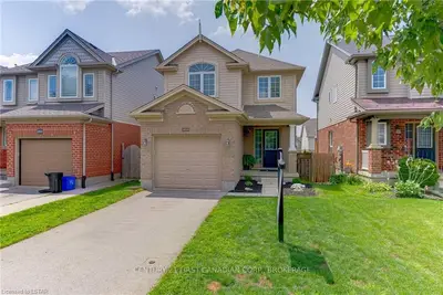 1815 Rollingacres Drive, London North, On N5x 4k4