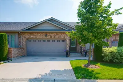 2100 Denview Avenue 5, London North, On N6g 0j5